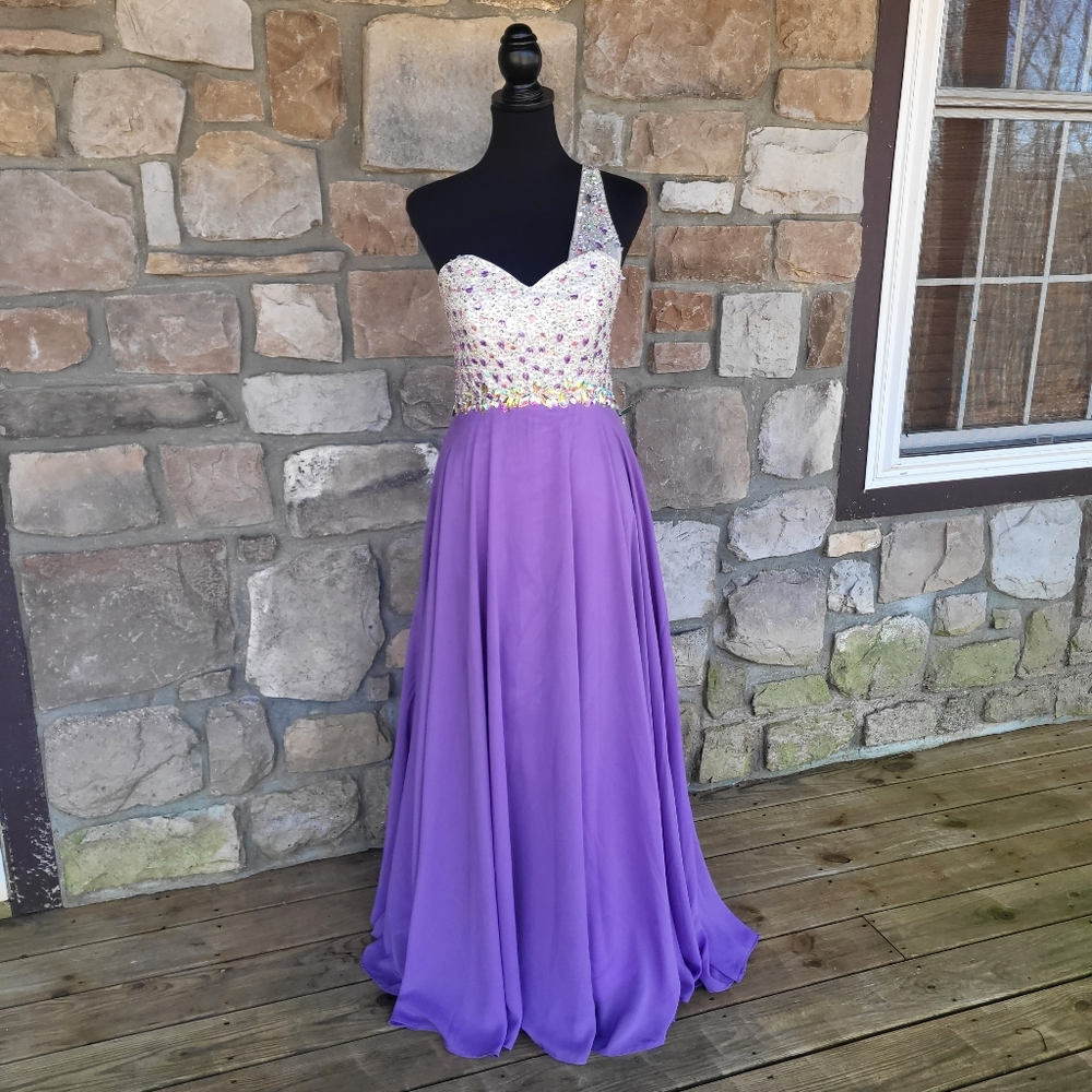 Prom/Wedding Dress, Size 8, Purple Maxi, Jewels, back drop waist